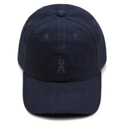 Cap Yannis Bold
