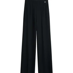 Hose Cisilas l
