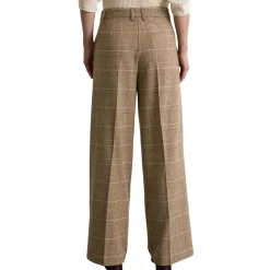 Hose relaxed