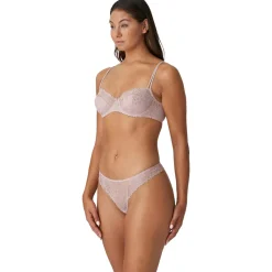 JANE schwarz String