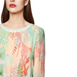 Kurzes kleid mit floralem print