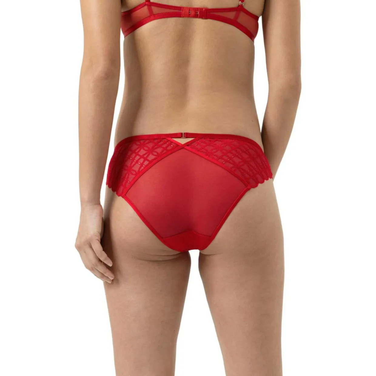 Mini-Slip Captivating