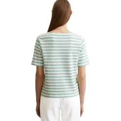 T-shirt straight